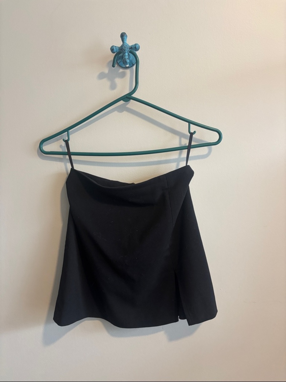 00 Aritzia Mini Skirt with Slit